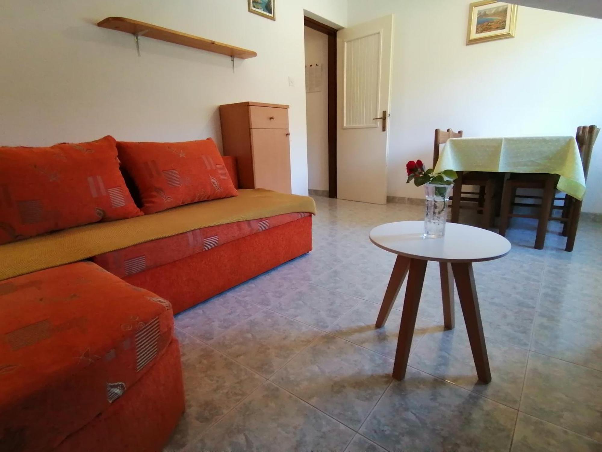 Mirjana F Apartaments Baska  Bilik gambar