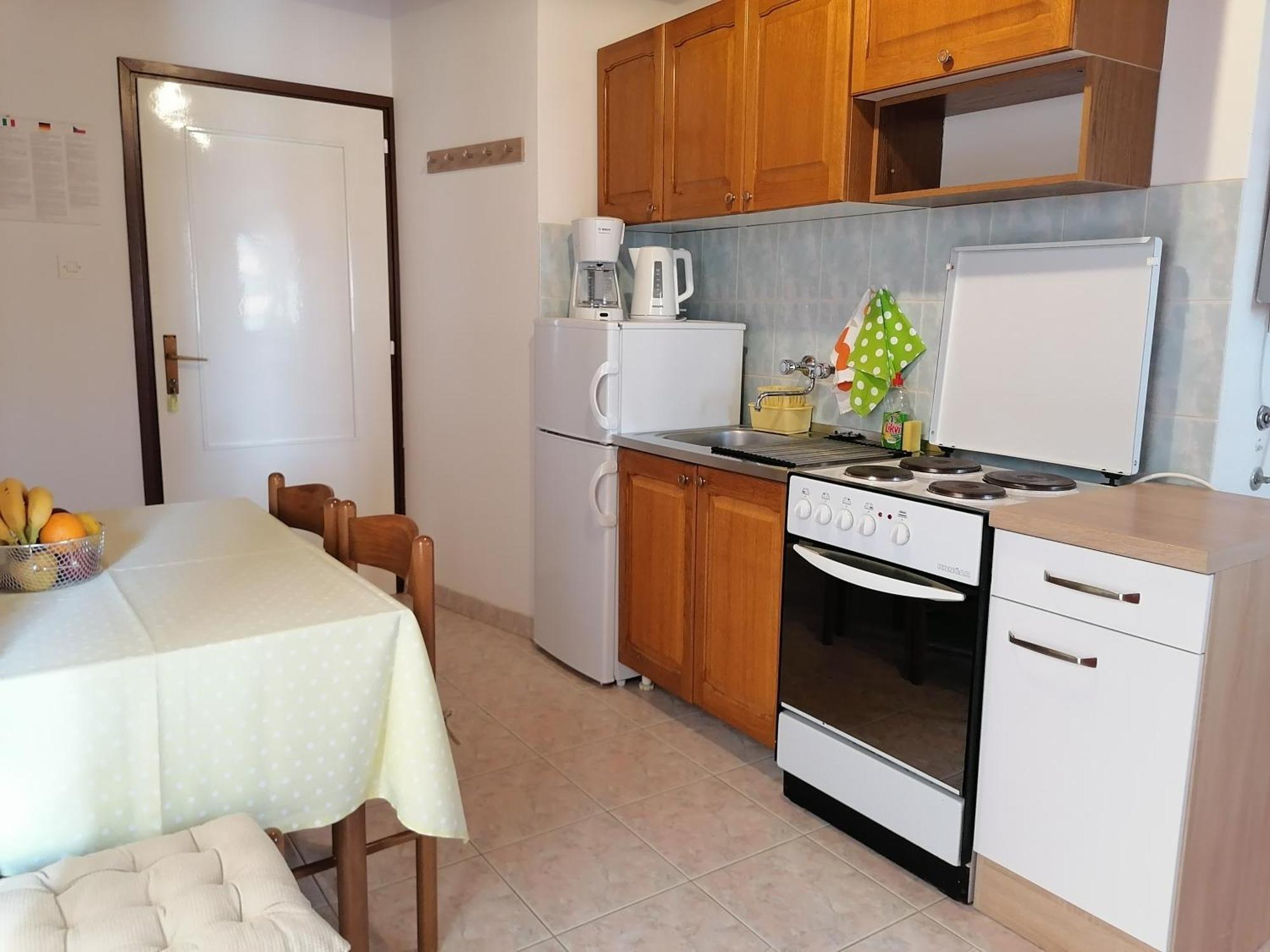 Mirjana F Apartaments Baska  Bilik gambar